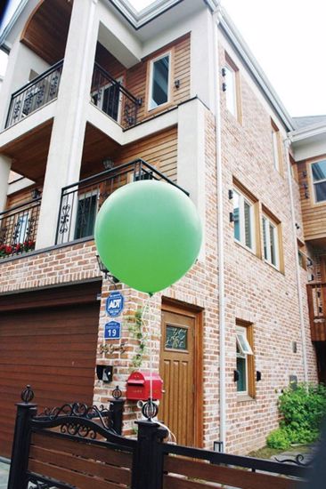 Picture of Huge Giant Green Balloons up to 36" Wedding